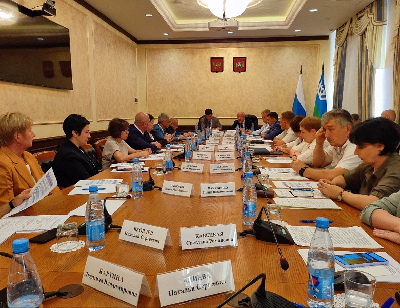 Межмуниципальное сотрудничество: рабочая встреча Белоярского и Советского муниципальных районов