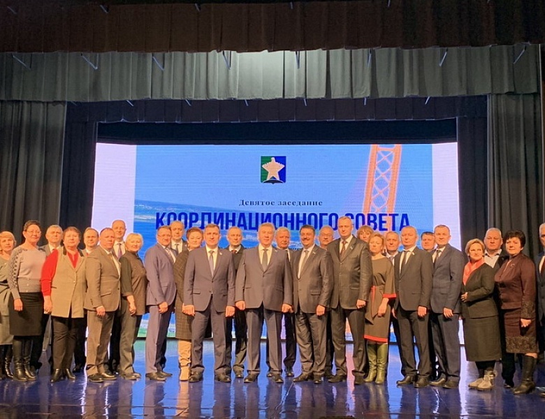 Состоялось заседание Координационного совета представительных органов муниципальных образований и Думы Югры