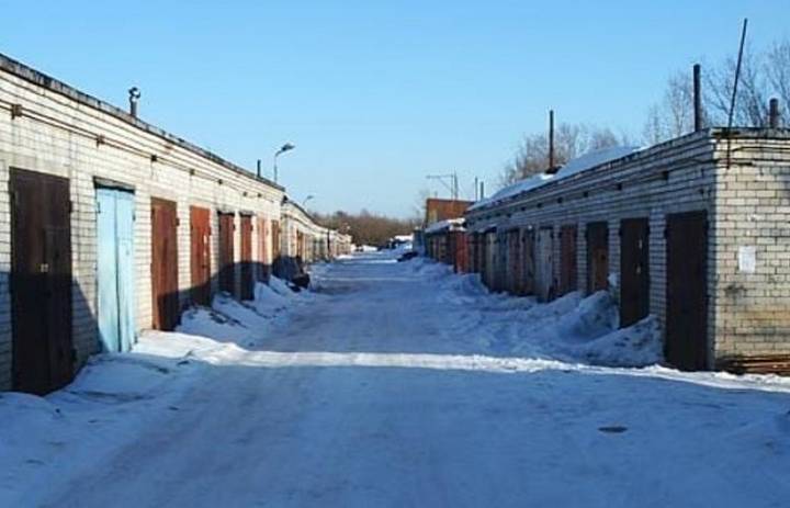 Законопроект «Единой России» поможет 3,5 миллионам россиян зарегистрировать гаражи и землю под ними, а также защитить их имущество от сноса